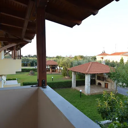 Morus Alba Summer Holiday home Nea Poteidaia